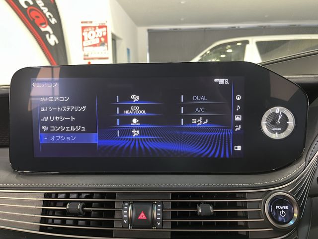 LEXUS LS500h 4WD