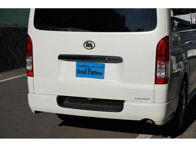 HIACE van 2WD
