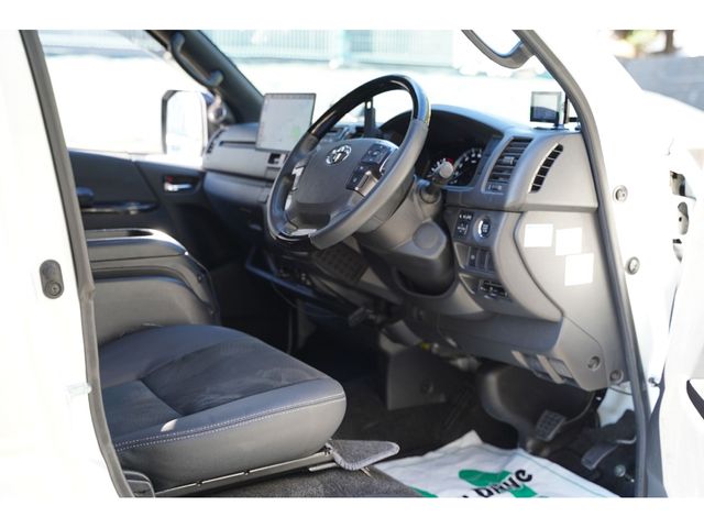 HIACE van 2WD