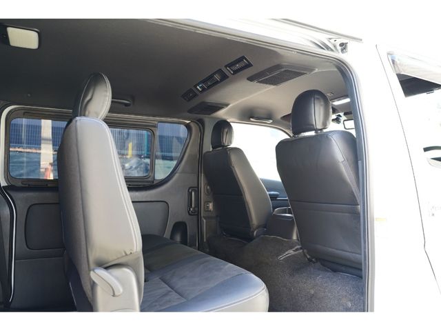 HIACE van 2WD