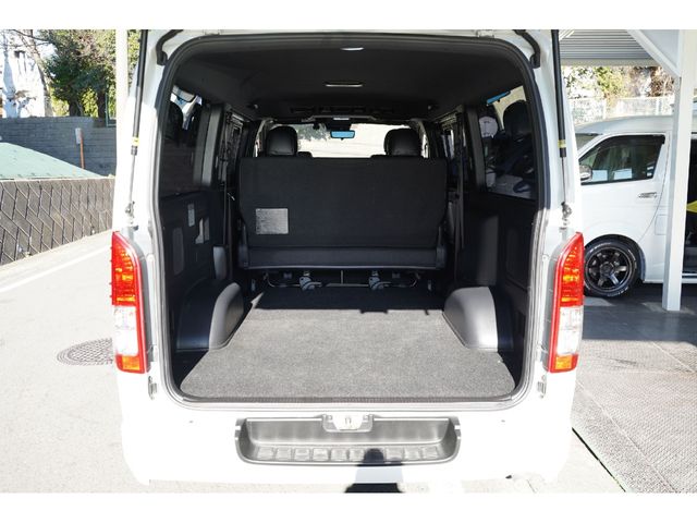 HIACE van 2WD