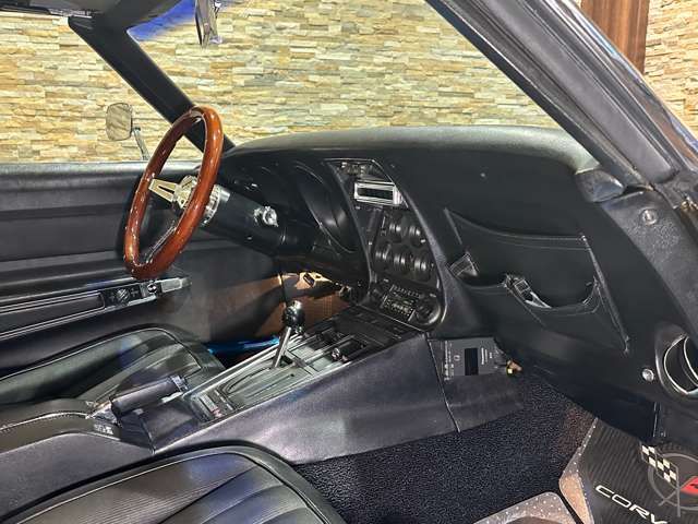 CHEVROLET CORVETTE COUPE