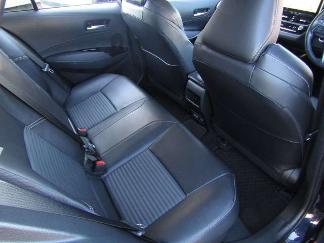COROLLA TOURING HYBRID