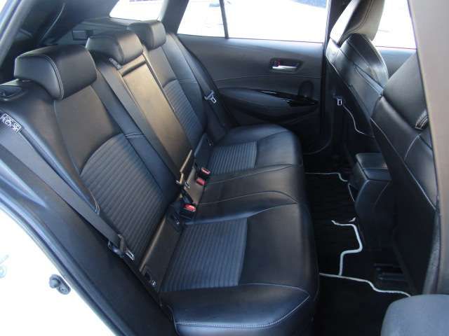 COROLLA TOURING HYBRID