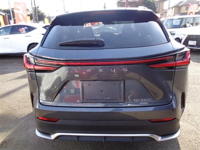 LEXUS NX350h AWD