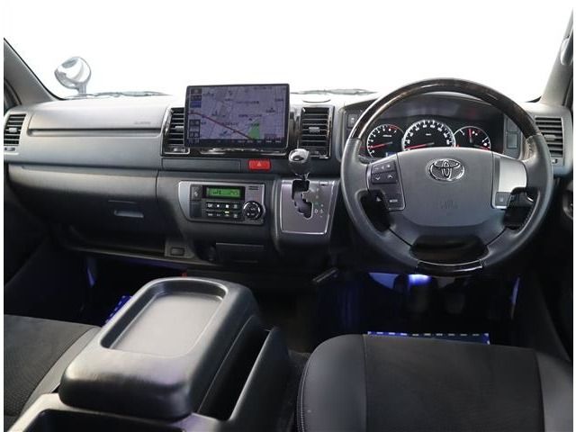 HIACE van 2WD