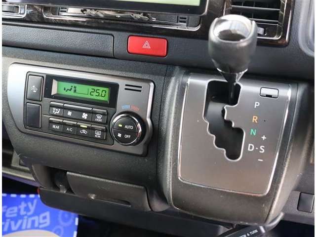 HIACE van 2WD