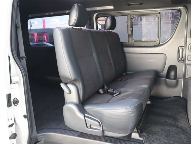 HIACE van 2WD