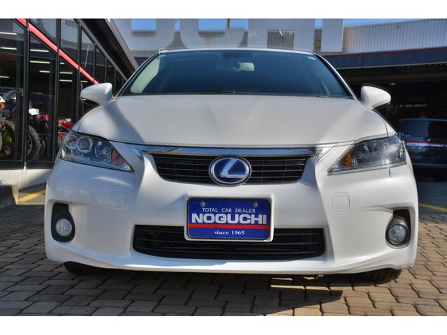 LEXUS CT200h
