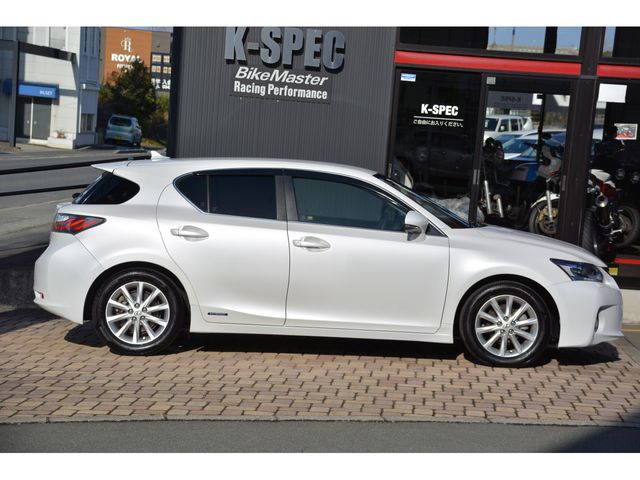 LEXUS CT200h