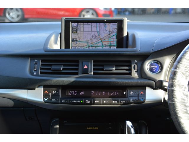 LEXUS CT200h