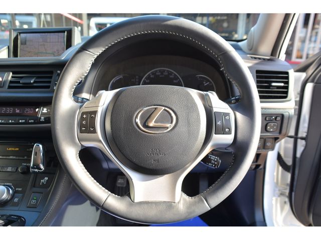 LEXUS CT200h