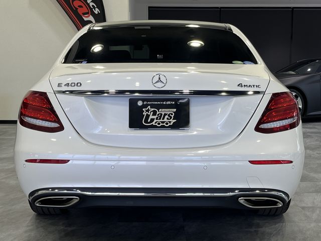 MERCEDES BENZ E class sedan