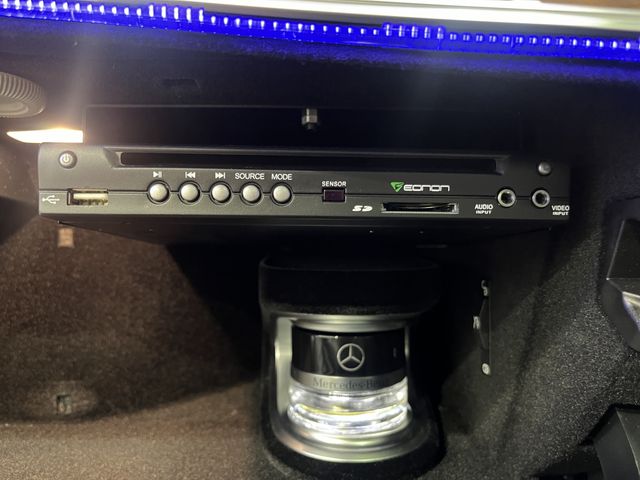 MERCEDES BENZ E class sedan