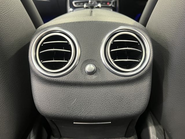 MERCEDES BENZ E class sedan