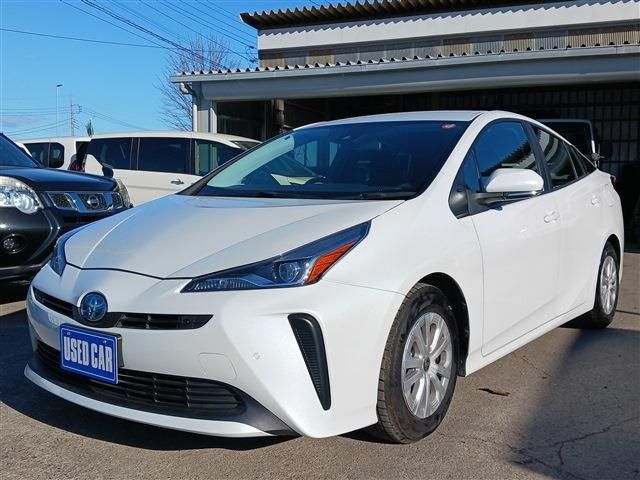 PRIUS 4WD
