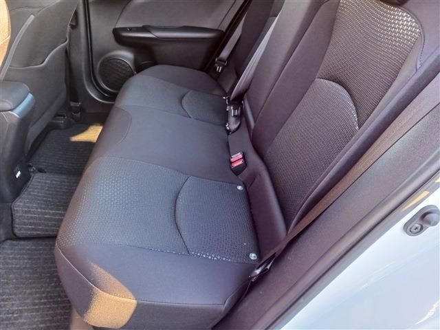 PRIUS 4WD