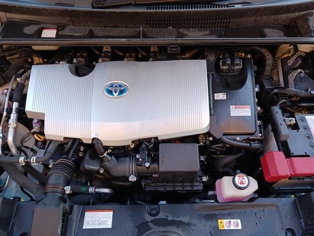 PRIUS 4WD