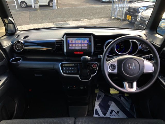 N-BOX CUSTOM