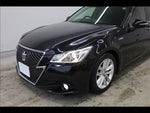CROWN sedan hybrid
