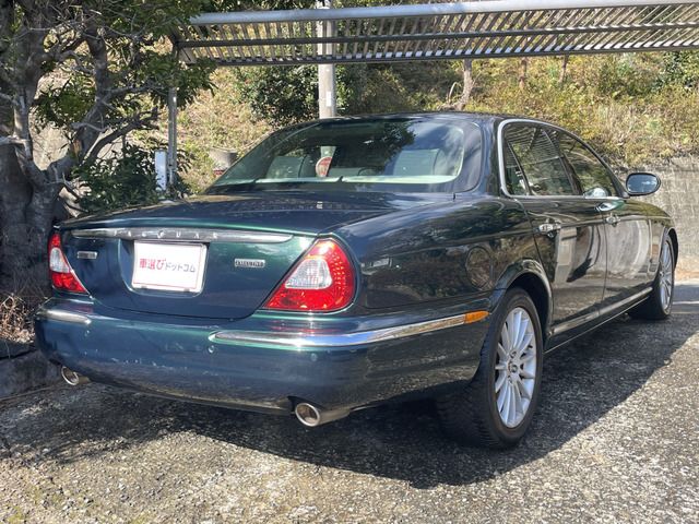 JAGUAR XJseries sedan