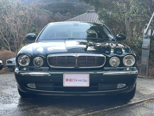 JAGUAR XJseries sedan