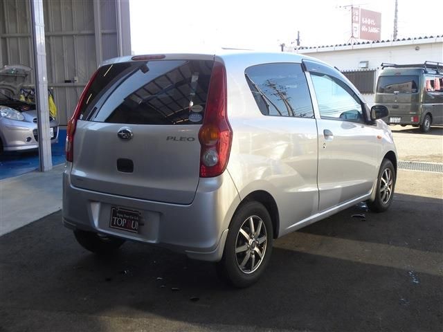 PLEO van