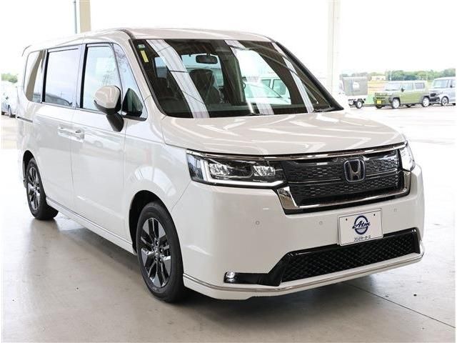 STEPWAGON e:HEV SPADA