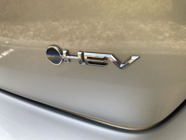 COROLLA AXIO HYBRID