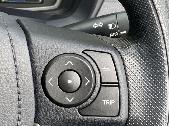 COROLLA AXIO HYBRID