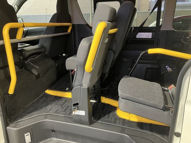 HIACE van 4WD