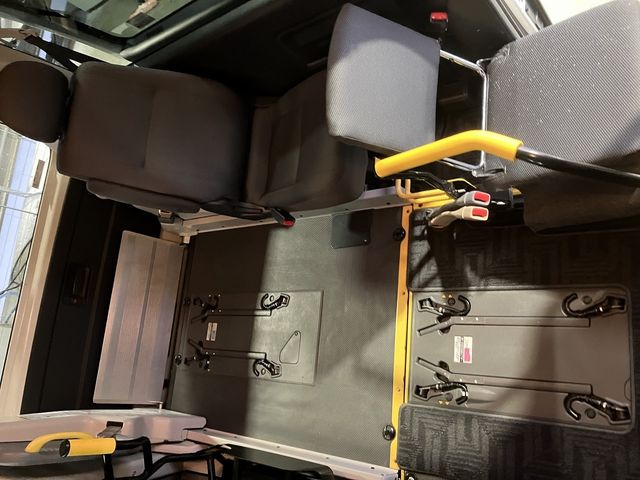 HIACE van 4WD