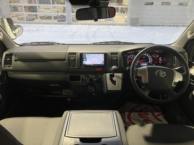 HIACE van 4WD