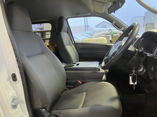 HIACE van 4WD