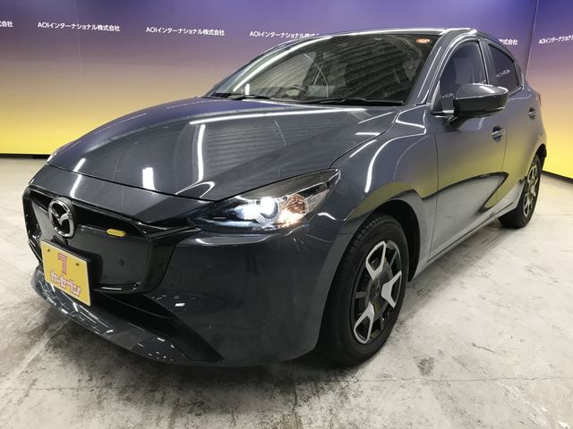 MAZDA2