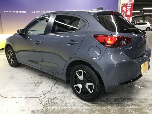 MAZDA2