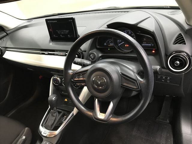 MAZDA2