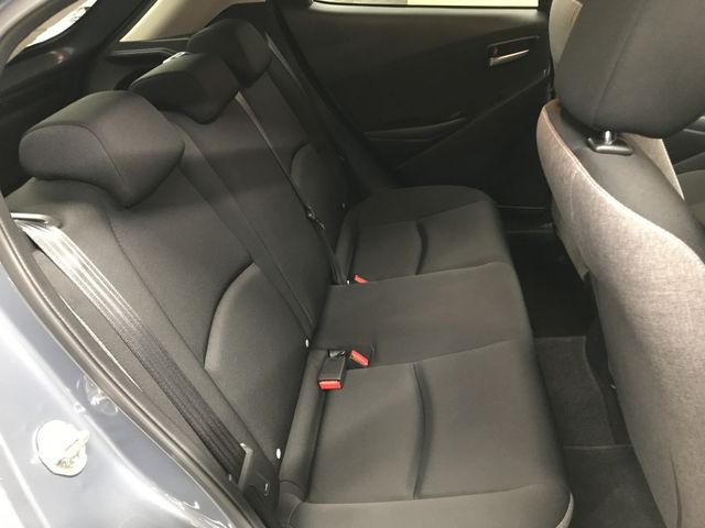 MAZDA2