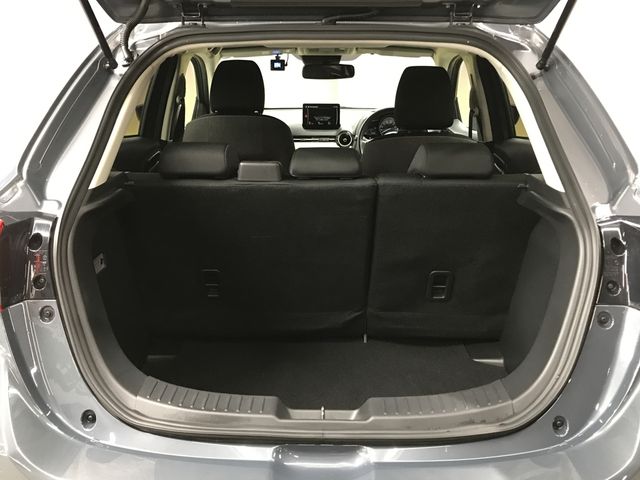 MAZDA2