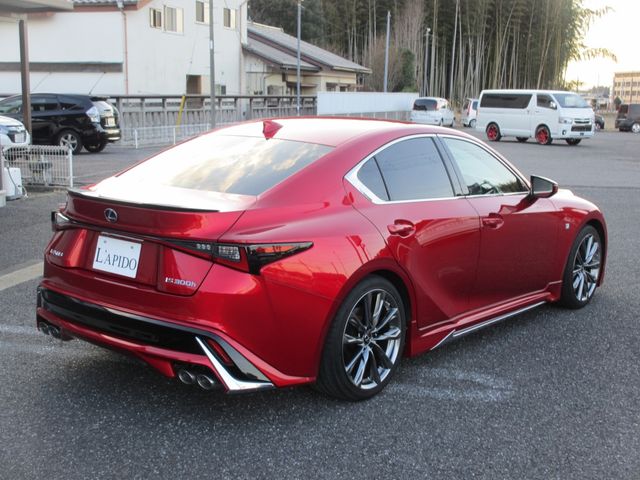 LEXUS IS300h