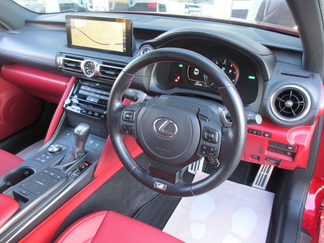 LEXUS IS300h