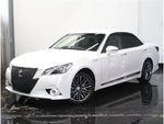 CROWN sedan hybrid 4WD