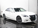 CROWN sedan hybrid 4WD