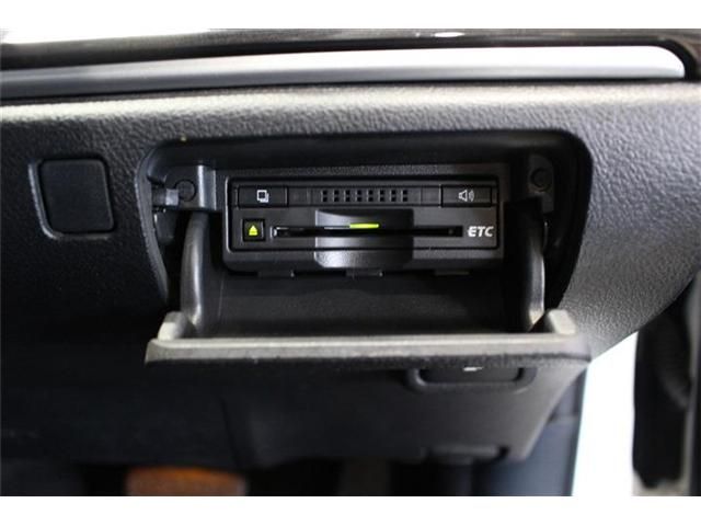 CROWN sedan hybrid 4WD