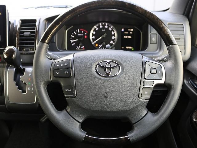 HIACE van 4WD
