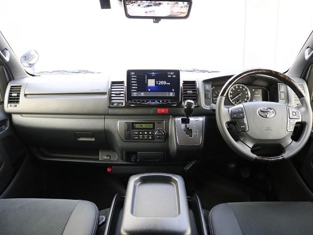 HIACE van 4WD