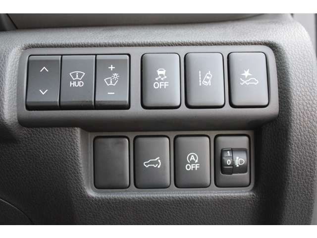 ECLIPSE CROSS 2WD
