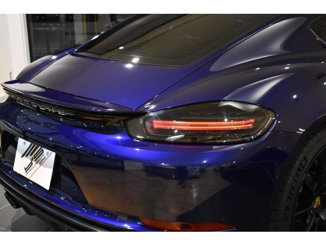 PORSCHE 718CAYMAN
