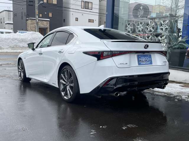 LEXUS IS300h AWD
