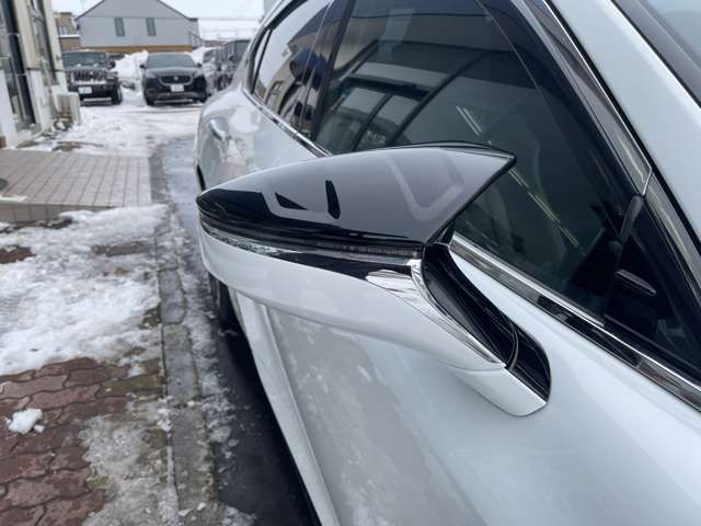 LEXUS IS300h AWD